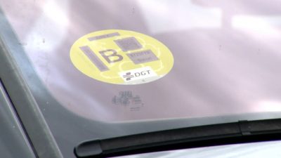 Siete de cada 10 coches no podrán acceder a las calles más céntricas de Torrelavega cuando prohíban circular a los vehículos con etiqueta B
