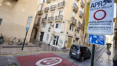 Agravio comparativo: Lo que en València es flexibilidad en la ZBE, en Torrelavega es castigo gracias a Javier López Estrada