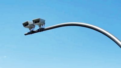 Mientras en Palencia frenan la imposición, en Torrelavega se empeñan en castigar al comercio