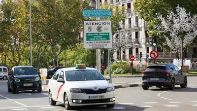 Torrelavega imita a Madrid. El Ayuntamiento de Almeida se hincha a poner multas de tráfico y bate récord de ingresos en 2025 gracias a las zonas de bajas emisiones: 7.537 sanciones diarias